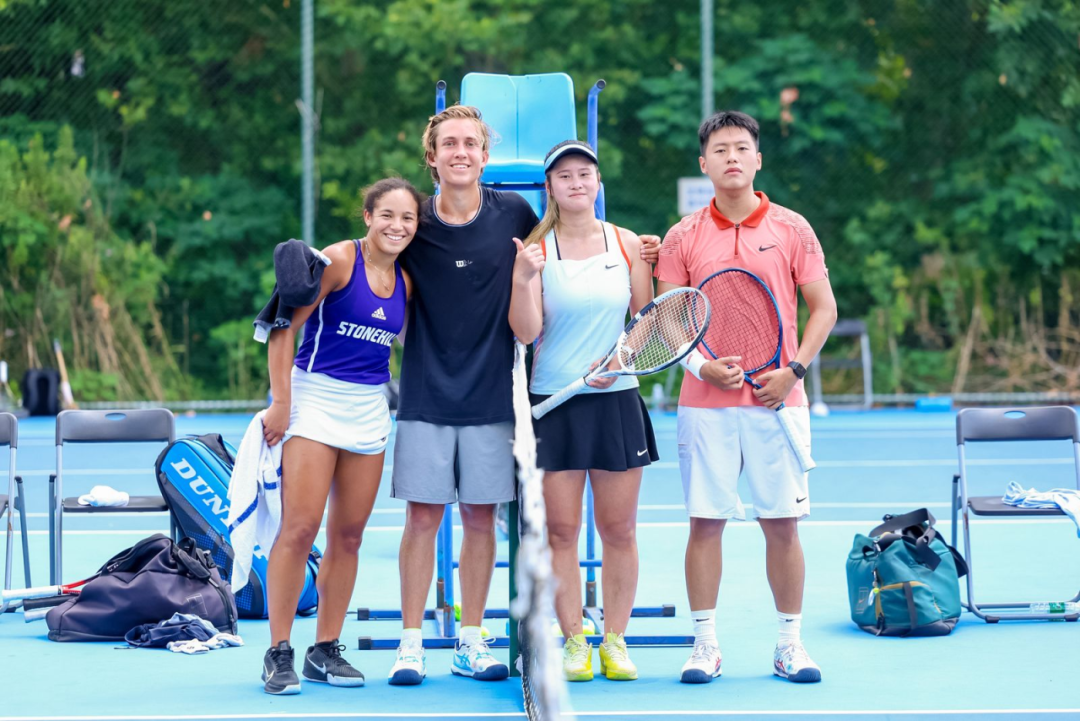 阿扎伦卡迎来五赛季出色发挥，FPX观众热烈欢呼！